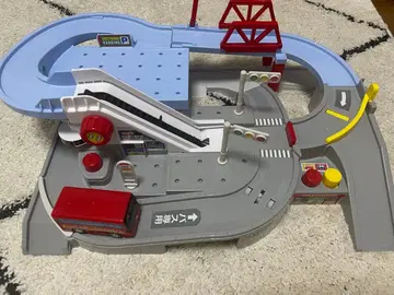 토미카와 달리기! 빙글빙글 버스타운 토미카 타운