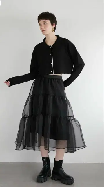 ELLIE 블랙 샤샤 스커트