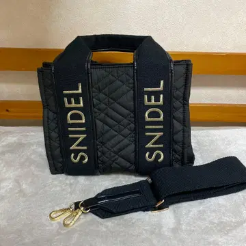 SNIDEL 퀼팅 로고 토트백