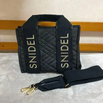 SNIDEL 퀼팅 로고 토트백
