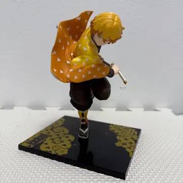 제일복권 귀멸의 칼날 무한열차편 C상 아가츠마 젠이츠 피규어