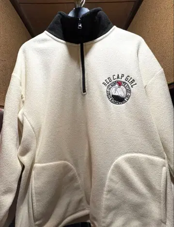 플리스 하프 지퍼 RED CAP GIRL