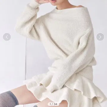 LILY BROWN 오프숄더 니트 셋업 IVR