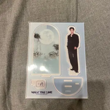 WALK THE LINE ACRYLIC STAND JAY