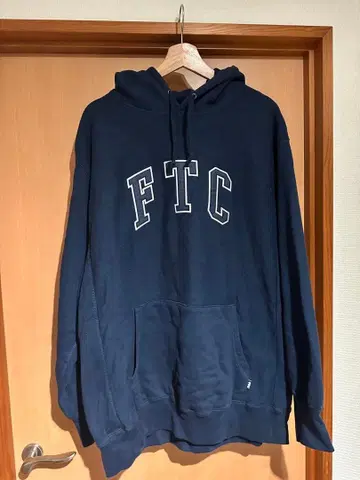 새상품급 FTC 네이비 XL 후드티