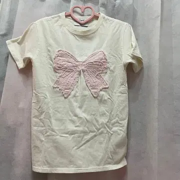 joueti 쥬에티 리본 모티브 셔츠