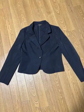 블랙 테일러드 자켓 장식 버튼