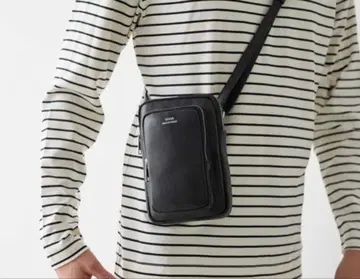 SEEKER 블랙 가죽 숄더백