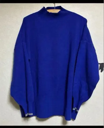 니트 소매 끝 슬릿 그레이 배색