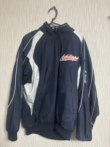 아시카가 대학 반 브이 세트