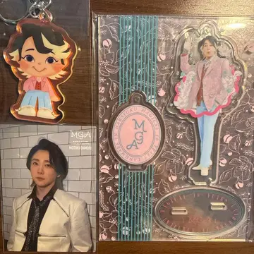 미세스 오오모리 모토키 아크릴 스탠드 아크릴 키링 트레이딩 카드