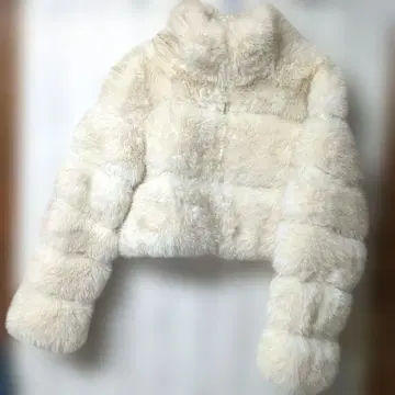 아이보리 인조 모피 크롭 자켓 귀여운