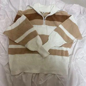 미사용 새상품 Aerie 하프 지퍼 니트 보더 아이보리