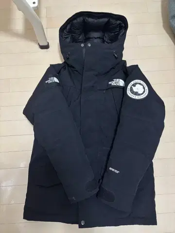 THE NORTH FACE 블랙 다운 자켓