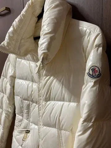 MONCLER 아이보리 다운 자켓