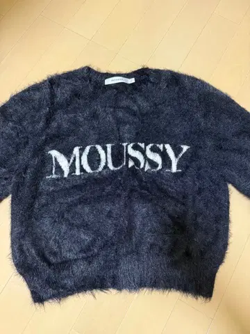 MOUSSY 다크 블루 긴팔 니트 F