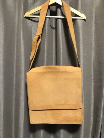 초레어 A.P.C. x ELECTRIC COTTAGE 레코드 백