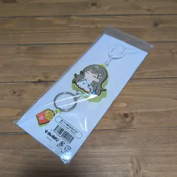 영 리사 4주년 기념 러버 낚시릴 키링