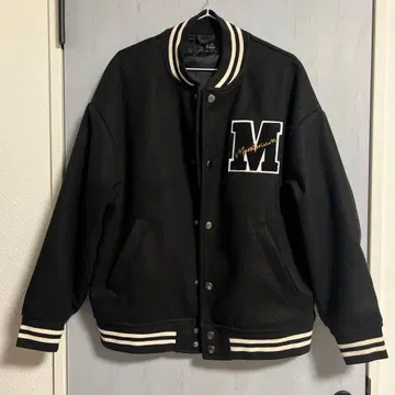 ZIP FIVE 오버 사이즈 울라이크 사가 자수 와펜 바시티 자켓