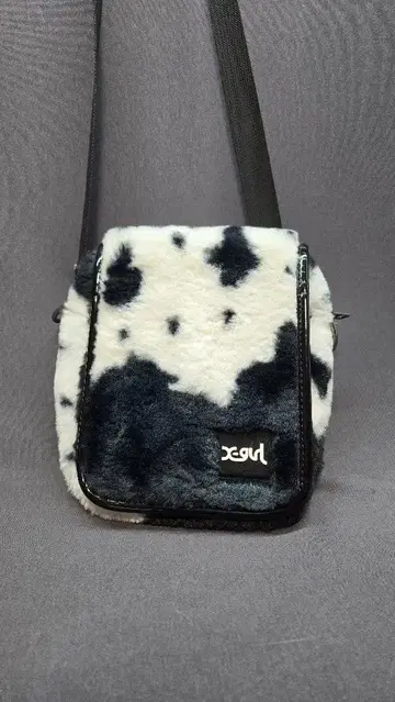 X-girl 소 패턴 퍼 숄더백 사코슈 계열