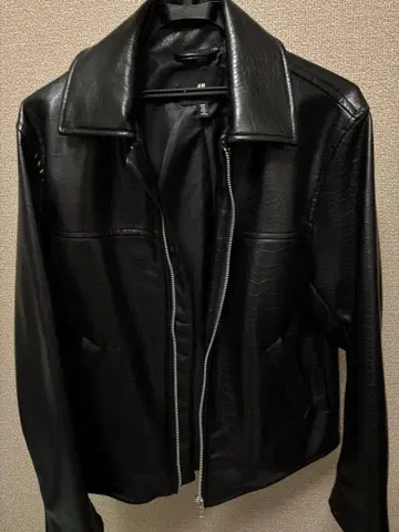 H&M 가죽 자켓 악어 패턴 S