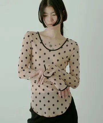 [ 새상품 ] 소린 SORIN 스완 레이크 U넥 탑