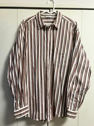 어반 리서치 라이트 옥스 스트라이프 레귤러 카라 셔츠 브라운