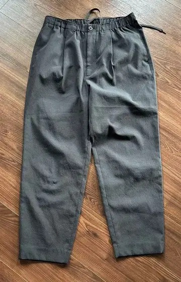 하자품 애로우즈 komatsu 블랙 M 팬츠