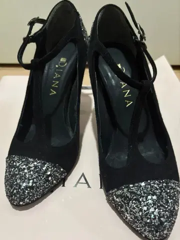 다이애나 블랙 글리터 하이힐