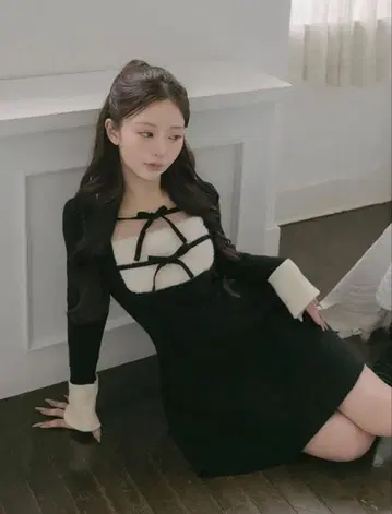 Darich 리본 퍼 플레어 니트 미니 원피스 FREE