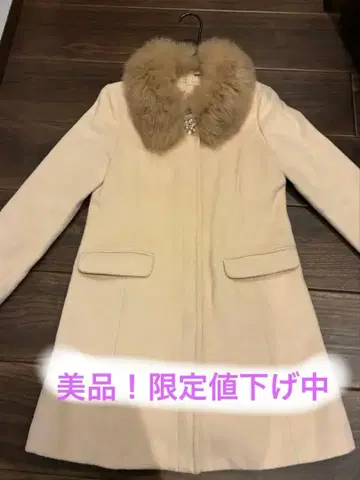 퍼 장식 비쥬 장식 코트 사이즈 38