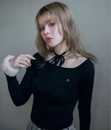 andmary Ravi fur tops