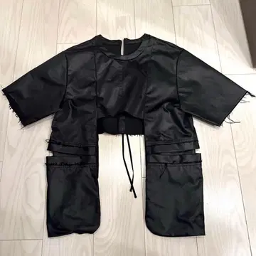 MAISON SPECIAL 가죽 같은 새틴 상의