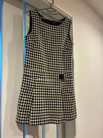 EMS 하운드 투스 슬리브리스 원피스