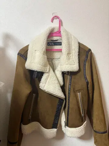 ZARA 무스탕 코트 연내 판매되지 않으면 삭제합니다