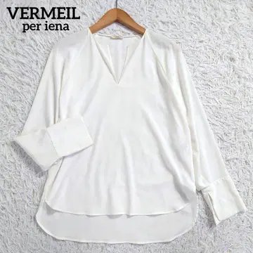 베르메일 퍼 이에나 스트레치 데진 래글런 슬리브 블라우스 화이트