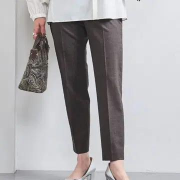 UNITED ARROWS 테이퍼드 슬림 팬츠