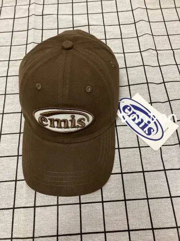 emis 브라운 야구 모자