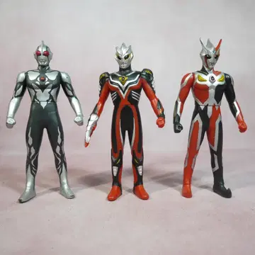 울트라맨 다크 메피스트 다크 파우스트 카오스로이드 U 소프트 비닐