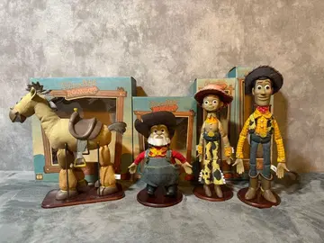 초레어품 라운드업 동료들 4체 세트