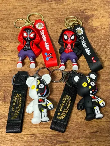 스파이더맨 피규어형 키링 4개 세트