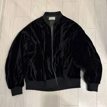 MURUA 블랙 벨벳 봄버 자켓 ma-1