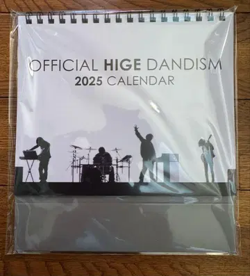[ 완판템 ] officialdism 2025 달력 새상품 미개봉