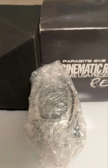 [ 미사용 ] 파라사이트 이브 손목시계 패미통 브로스 통신 판매 한정판