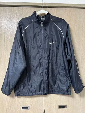 나이키 나일론 자켓 스우시 로고 90s 은색 택