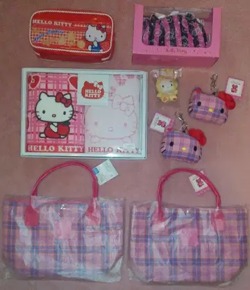 새상품 (2개 하자품) 헬로키티 귀여운 잡화 세트 핸드 타월 2장 외