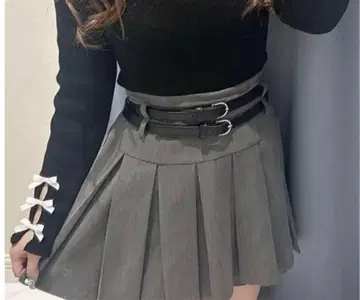 evelyn 벨트 플리츠 스커트 그레이