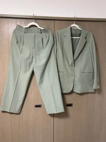 유니클로 수트 셋업 녹색 그린 상 L 하 M