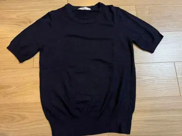 ZARA 네이비 반팔 니트