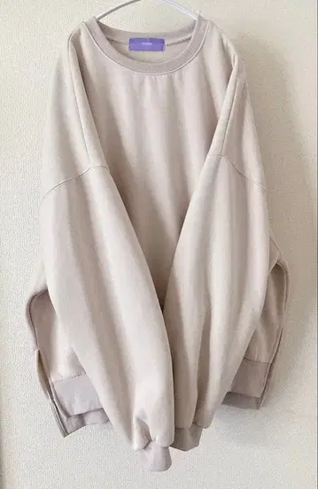 wee9s 베이지 오버 사이즈 맨투맨 프리